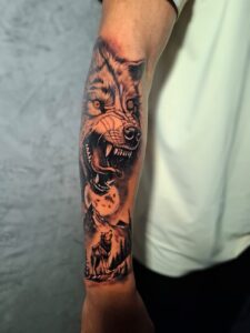 tatuagem lobo charles tatuador